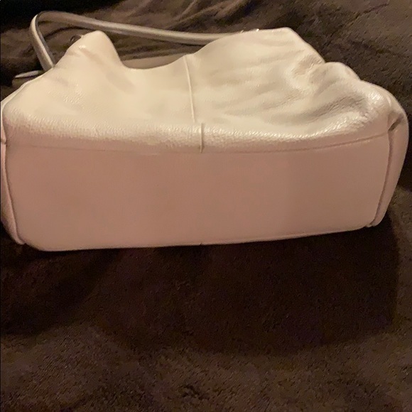 Sold another site —Coach Cream Leather Handbag - Picture 4 of 16